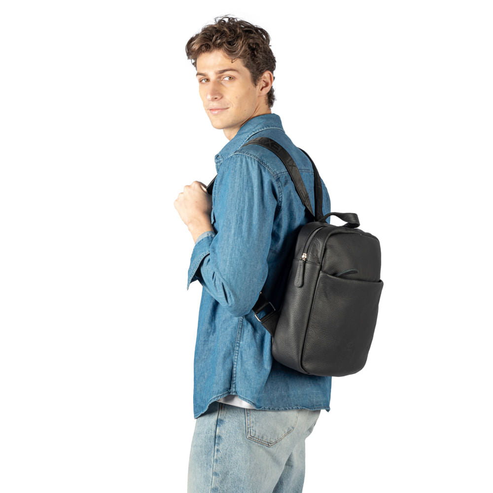 DANA MOCHILA DE CUERO