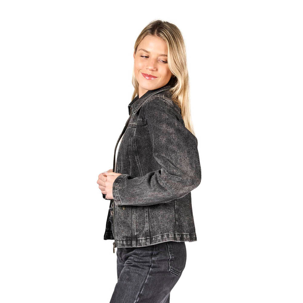 EMILIA CAMPERA