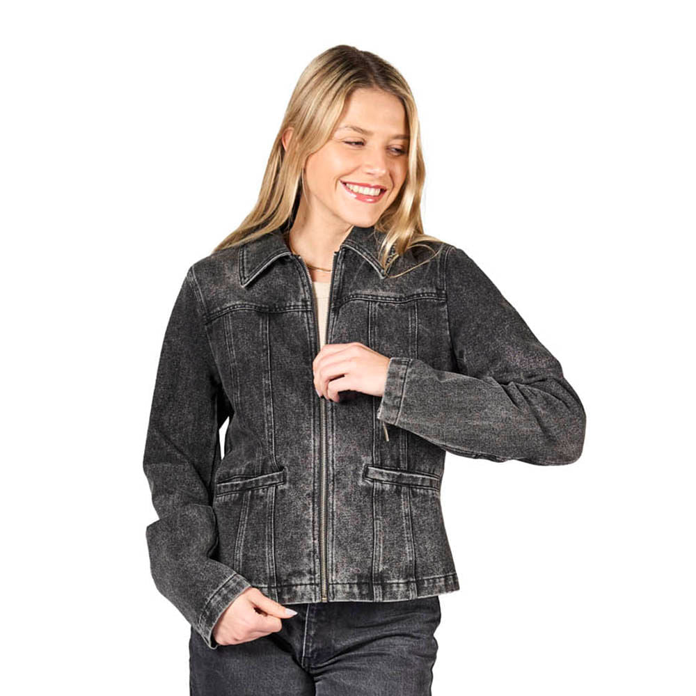 EMILIA CAMPERA