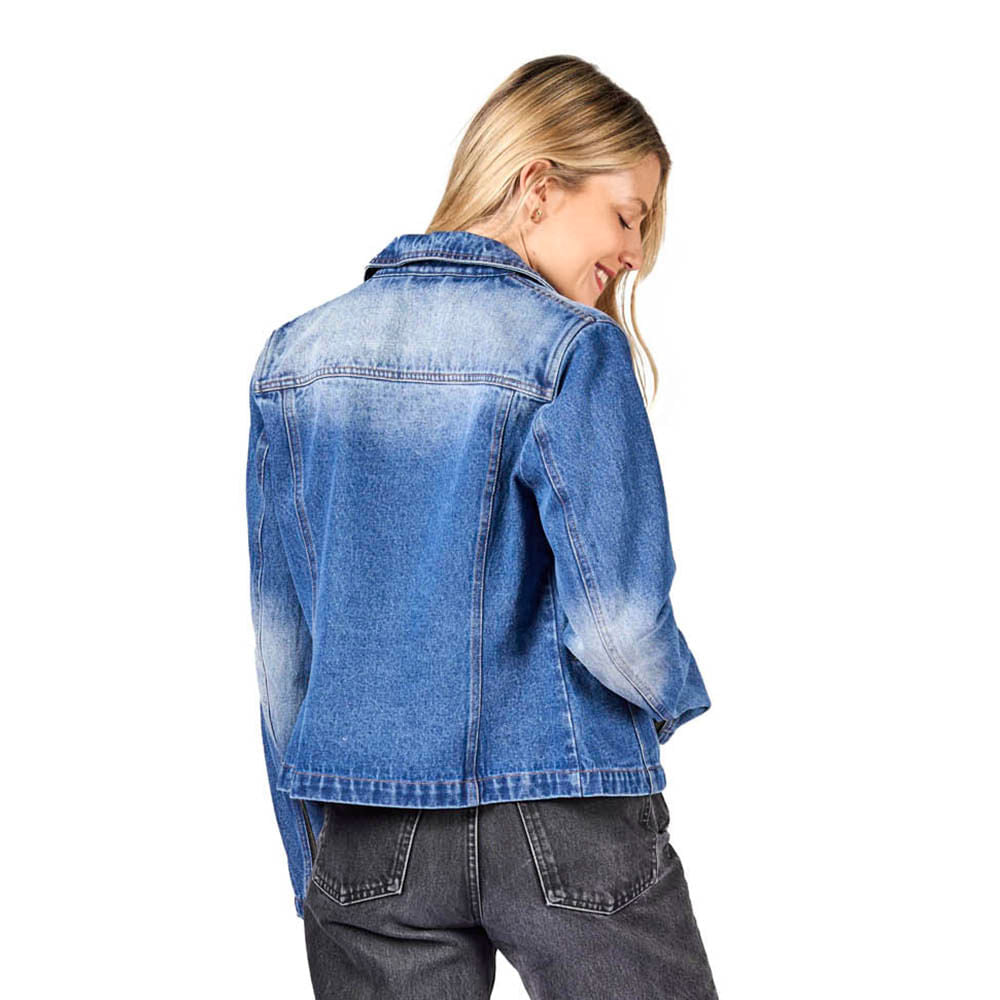 EMILIA CAMPERA
