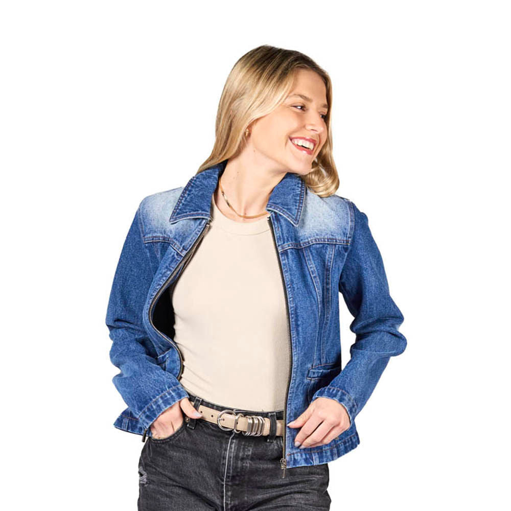 EMILIA CAMPERA