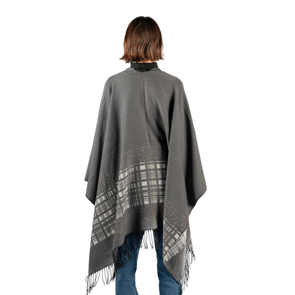 LUCKY PONCHO