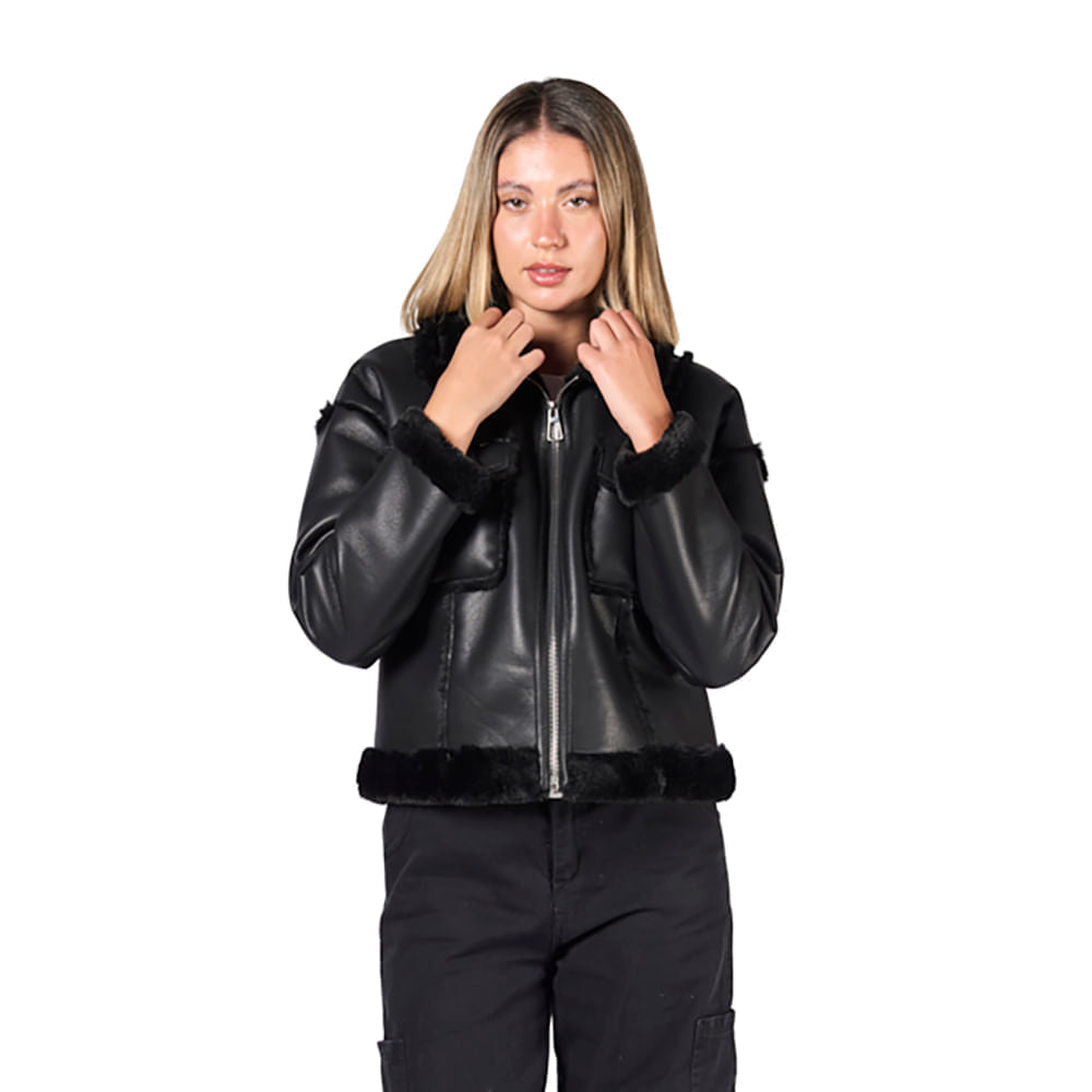 BUTAN CAMPERA