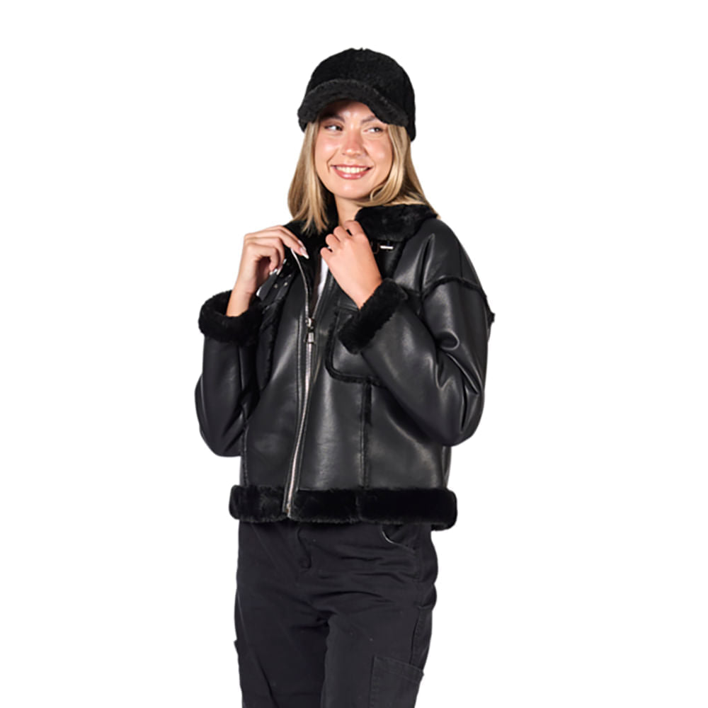 BUTAN CAMPERA
