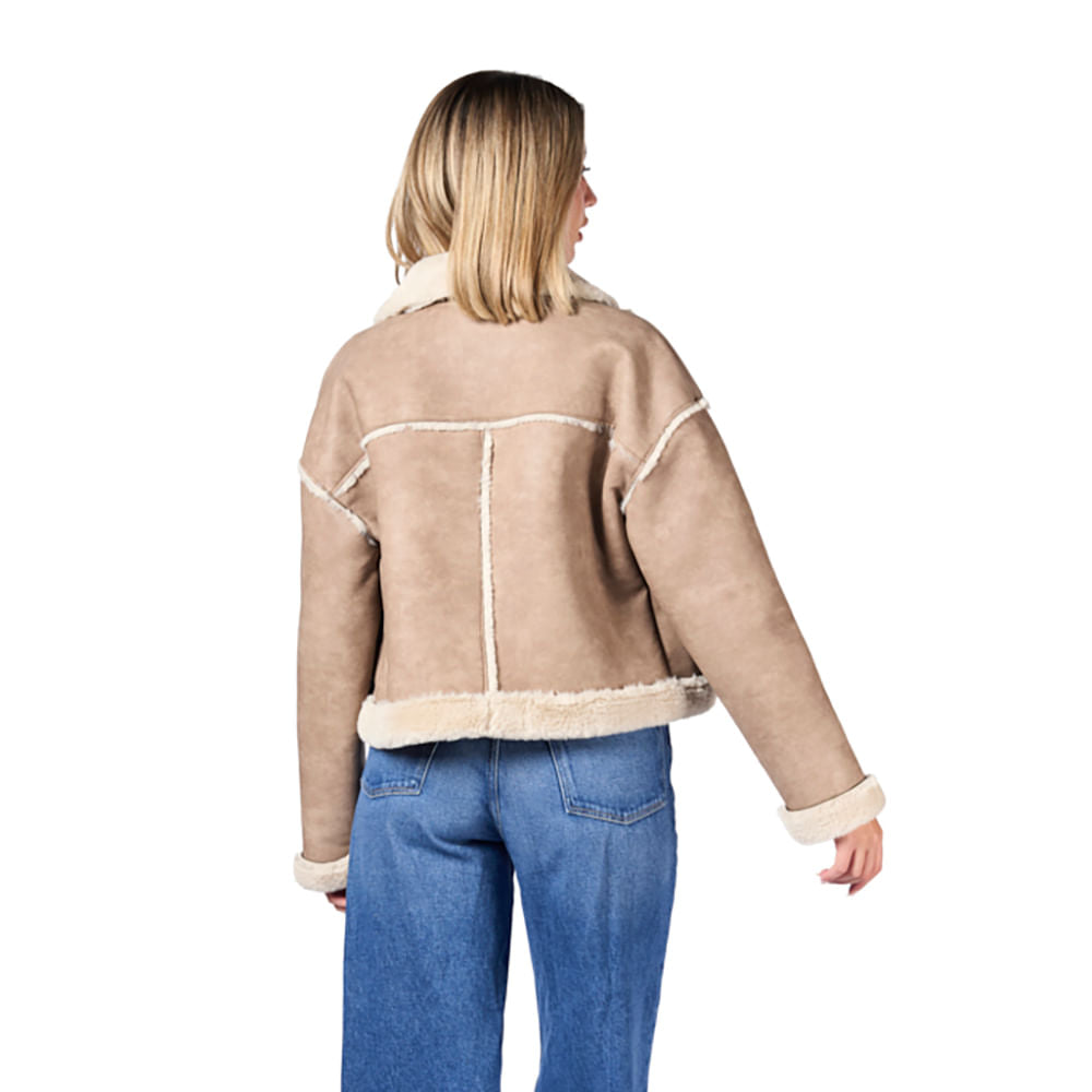 BUTAN CAMPERA