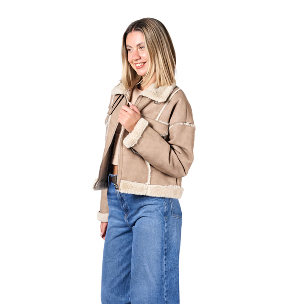 BUTAN CAMPERA