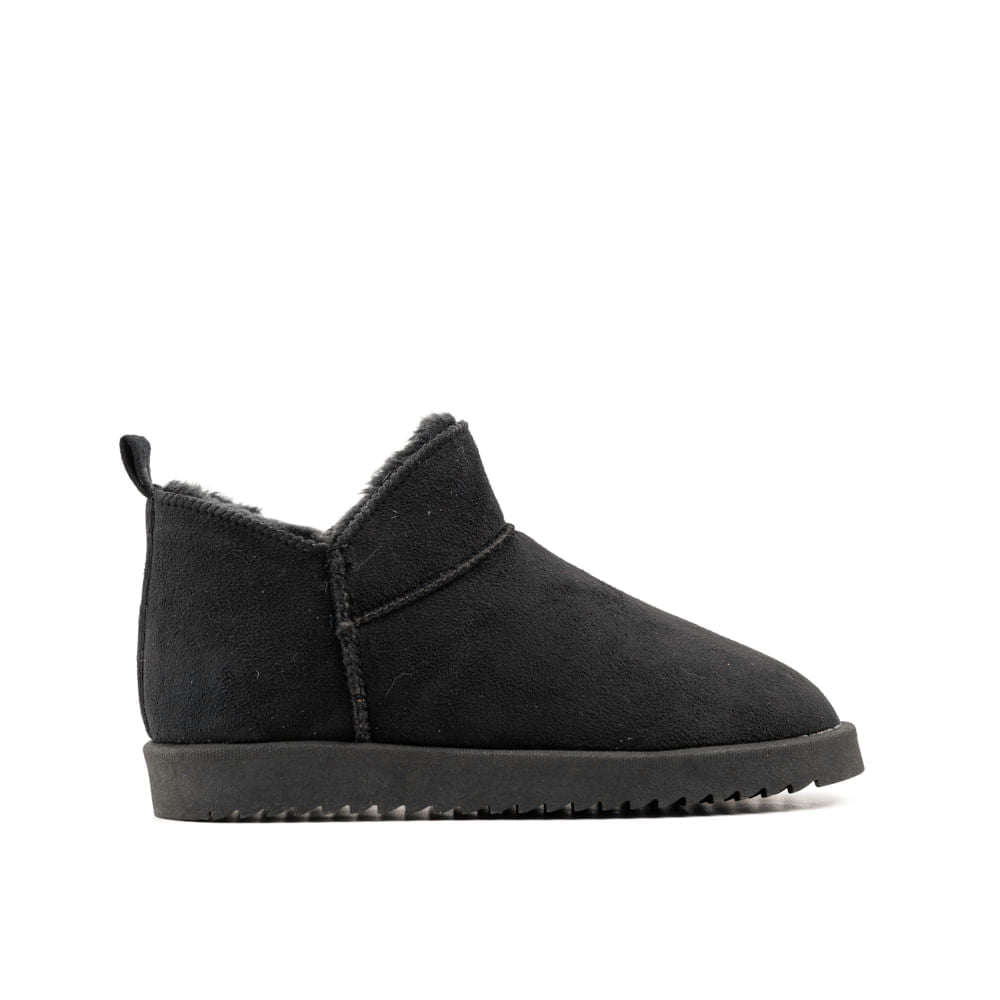 MILAN BOTA