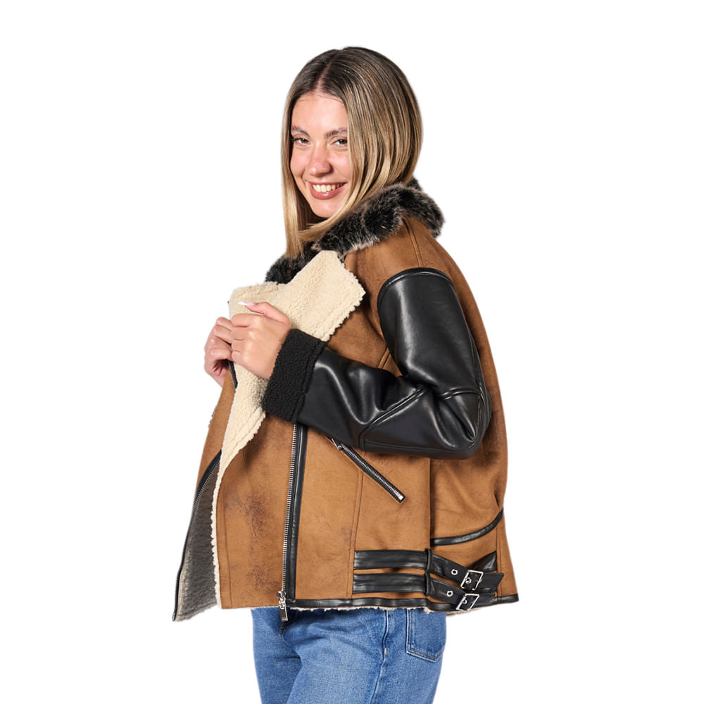 DELHI CAMPERA